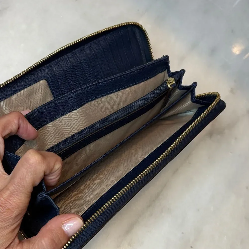 Michael Kors Wallet Saffiano Leather Full Zip Jet Set Continental Wallet